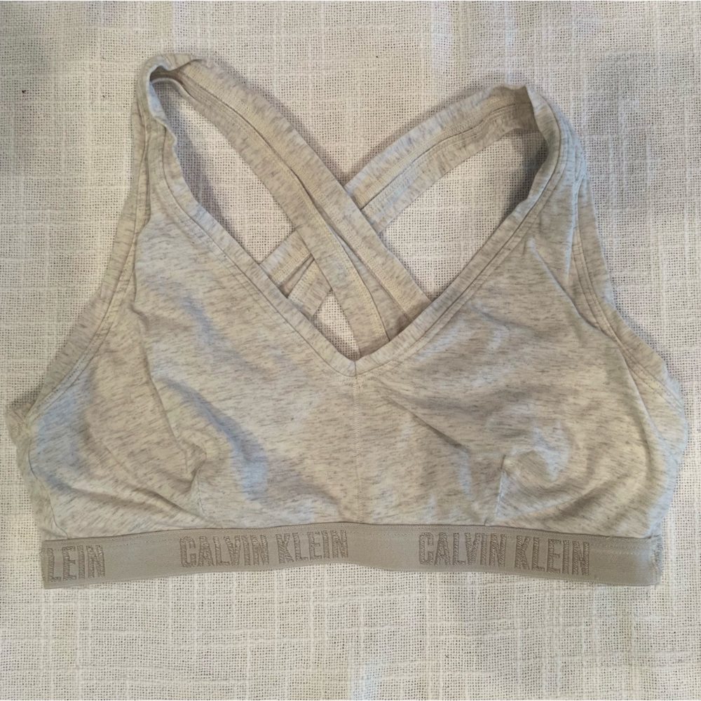 ❣️2/$25❣️ CALVIN KLEIN light gray women’s lightly lined bralette | XL